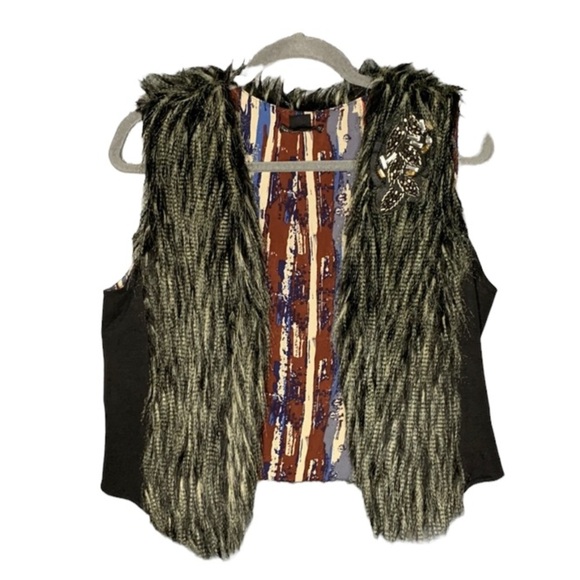 Miss Me faux fur vest Size Large - Picture 1 of 9